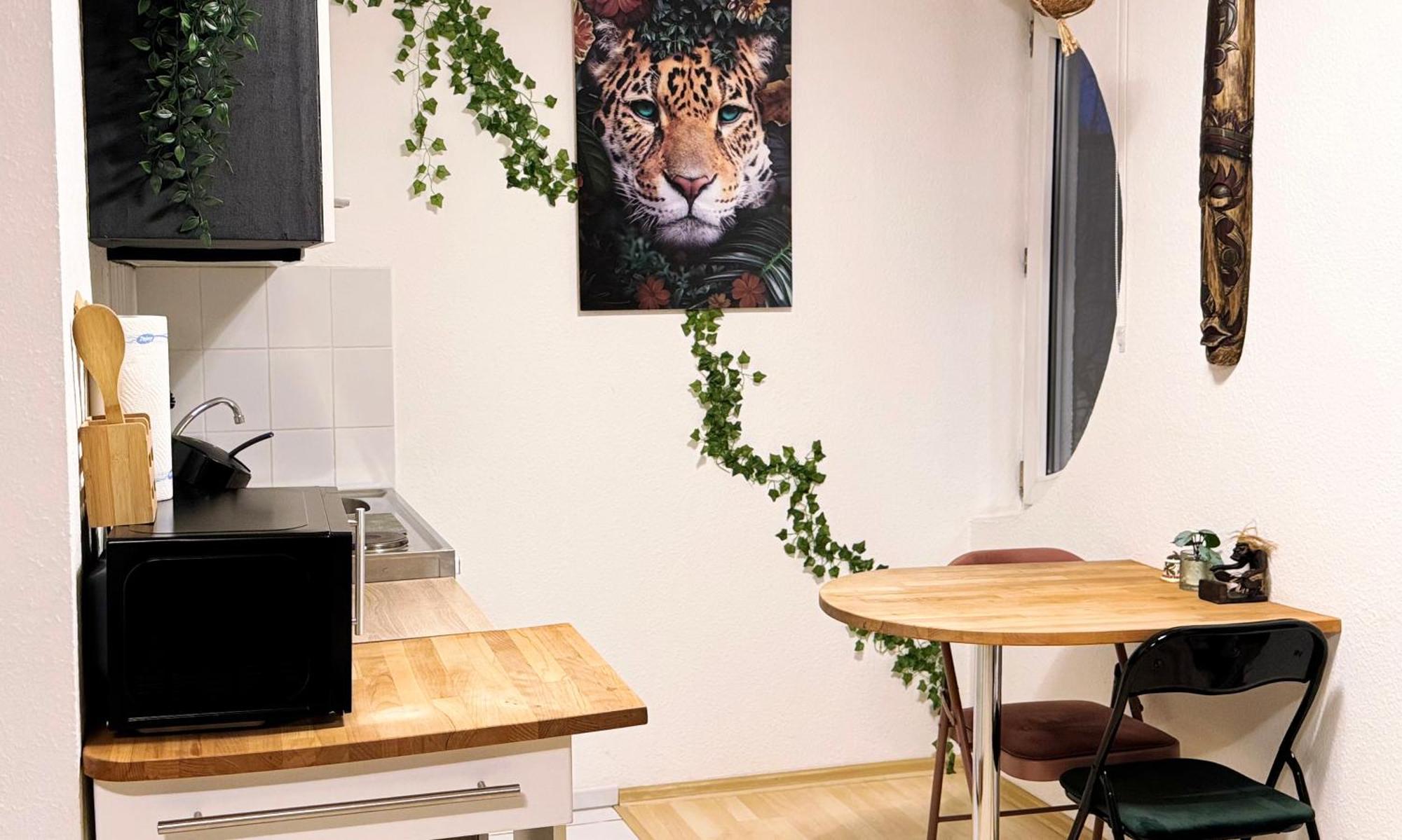 Zentrumnah Inklusive Parkplatz Jungle-Suite By Rentigo - Ruheoase Im Herzen Von Saarbruecken! 外观 照片